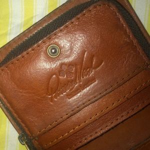 MOVING📦 Patricia Nash Wallet 🖤